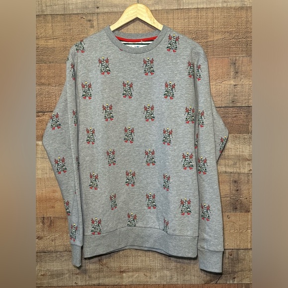 Denim & Flower Ricky Singh Holiday Christmas Crewneck Sweatshirt Men’s size M - Picture 1 of 8